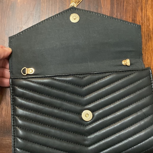 Lulus faux leather black clutch with tassel - Picture 3 of 10